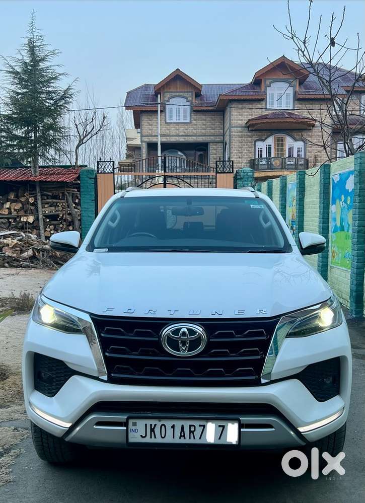 Toyota Fortuner 2022 Diesel 16000 Km Driven