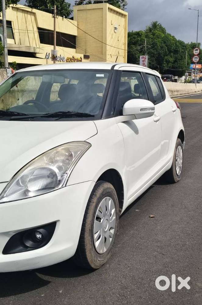 Maruti Suzuki Swift Vxi, 2013, Petrol