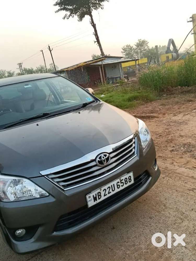 Toyota Innova 2013 Diesel 110000 Km Driven