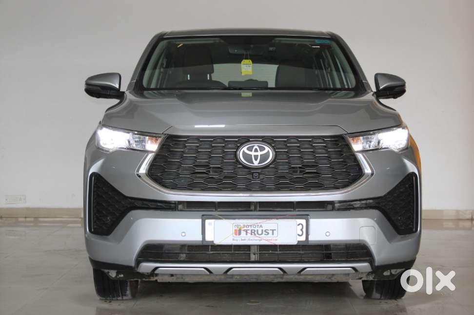 Toyota Innova Hycross 2.0 Vx Hybrid 7 Str, 2023, Petrol