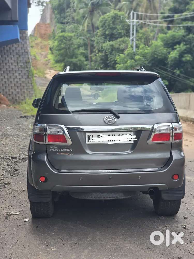 Toyota Fortuner 2010