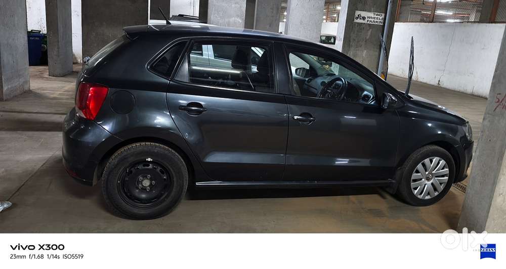 Volkswagen Polo Petrol 2016