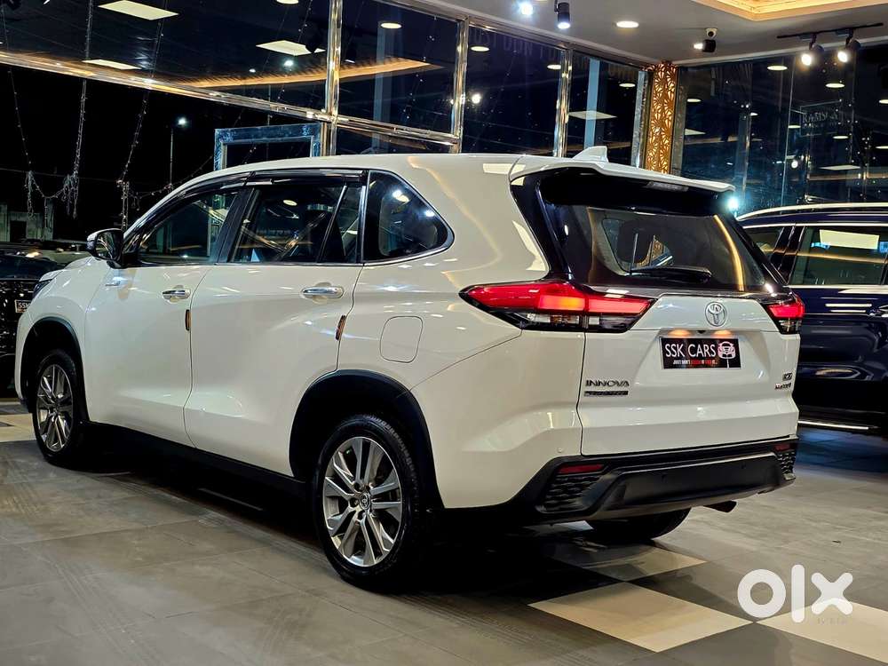 Toyota Innova Hycross 2.0 Zx Hybrid 7 Str, 2023, Cng & Hybrids