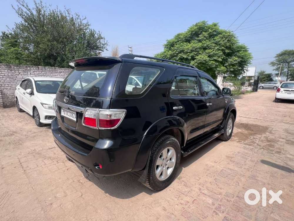 Toyota Fortuner 3.0 4x4 Manual, 2009, Diesel