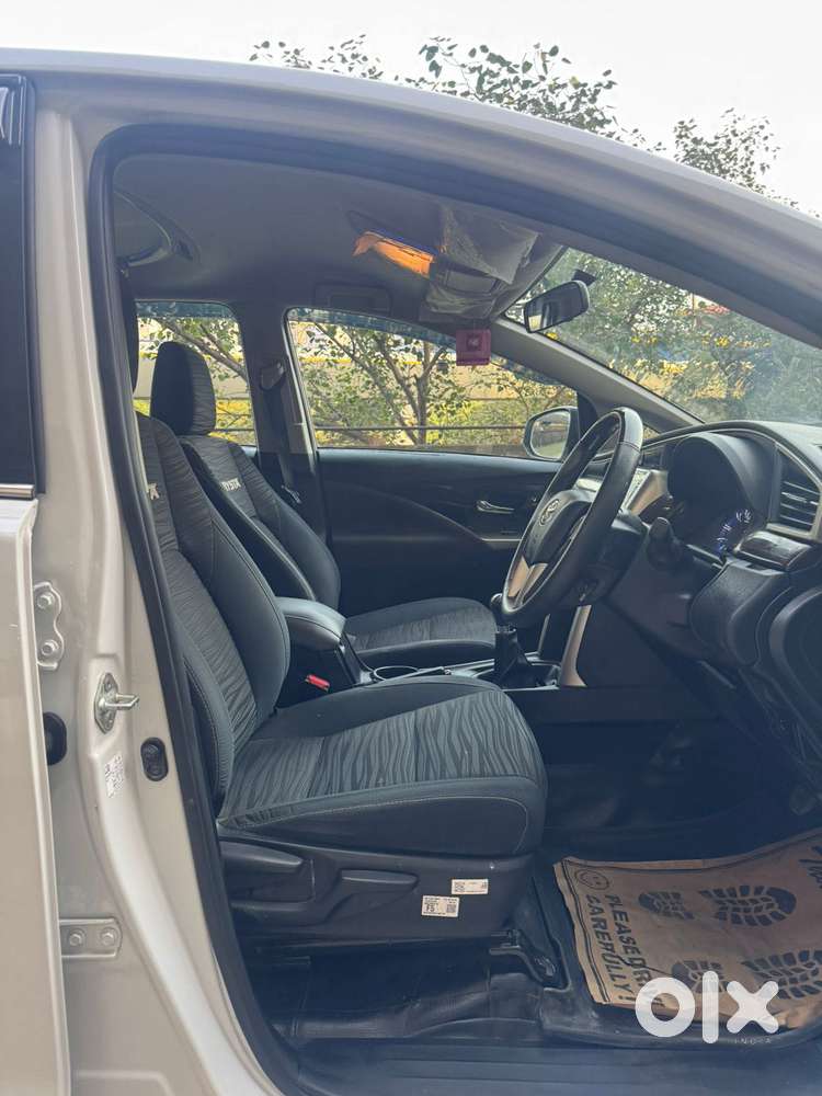 Toyota Innova Crysta 2.4 V, 2025, Diesel