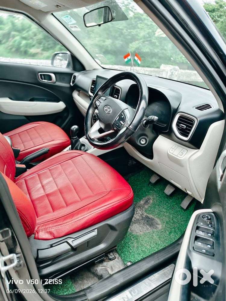 Hyundai Venue 1.2 S (o), 2023, Petrol