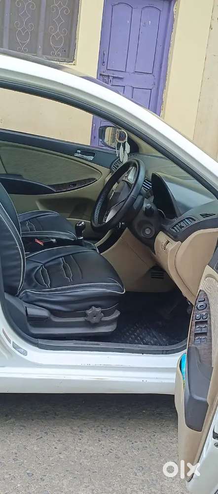 Hyundai Verna Crdi 2012