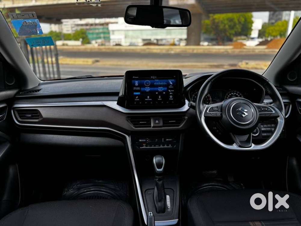 Maruti Suzuki Brezza 1.5 Zxi At Smart Hybrid Dual Tone, 2022, Petrol