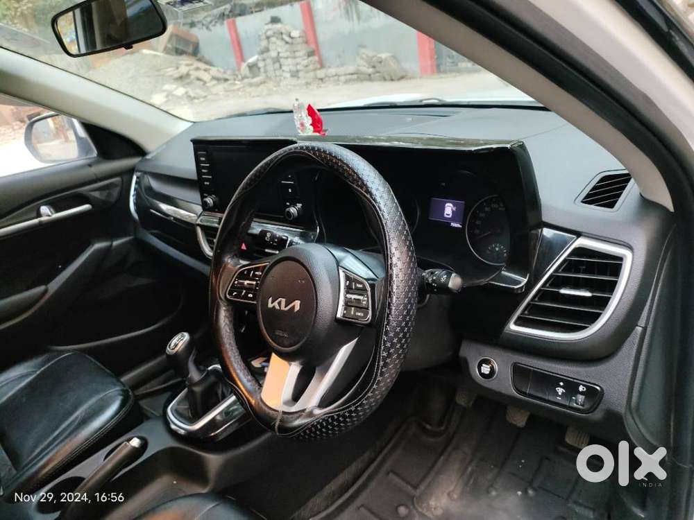 Kia Seltos 2021 Petrol Well Maintained,