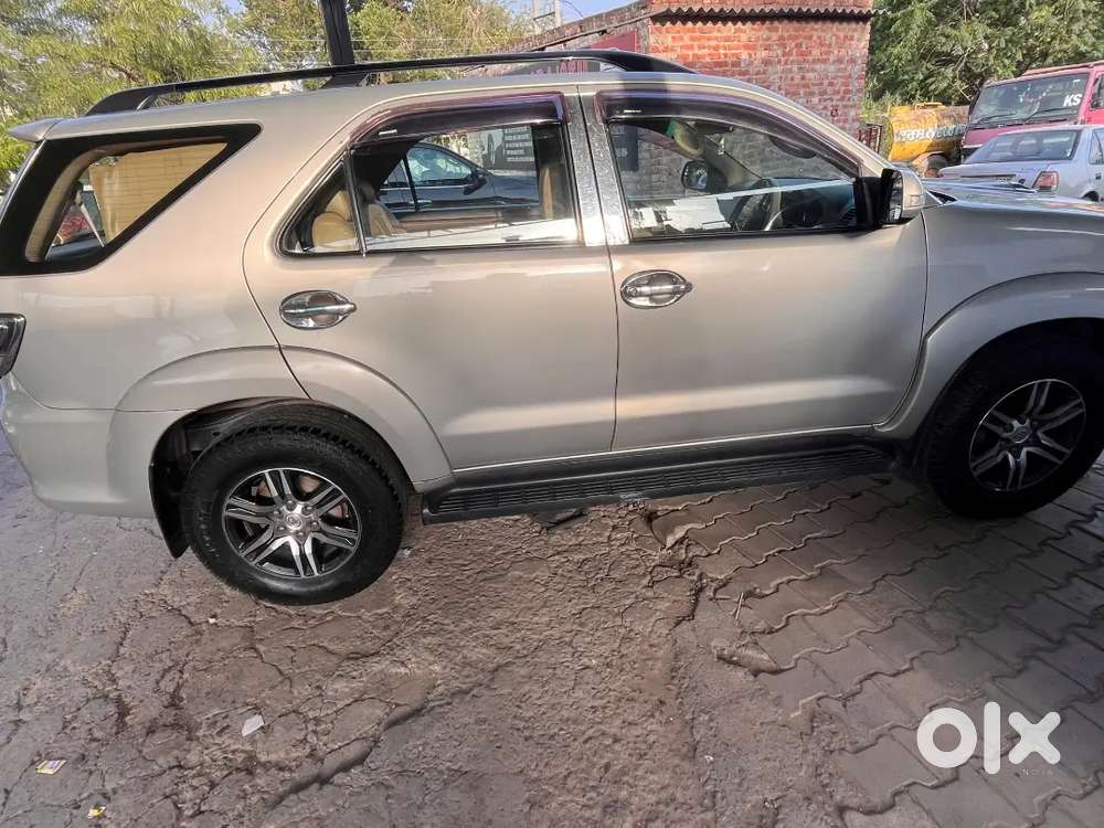 Toyota Fortuner 2012 Diesel Well Maintained