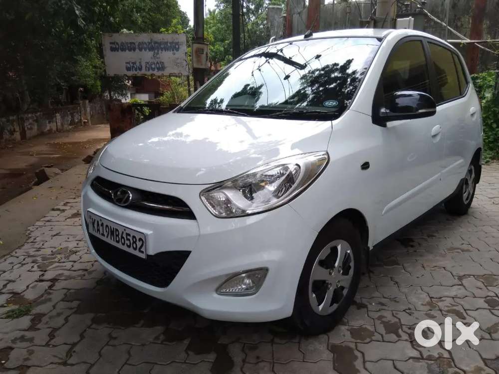 Hyundai I10 Sportz 2011