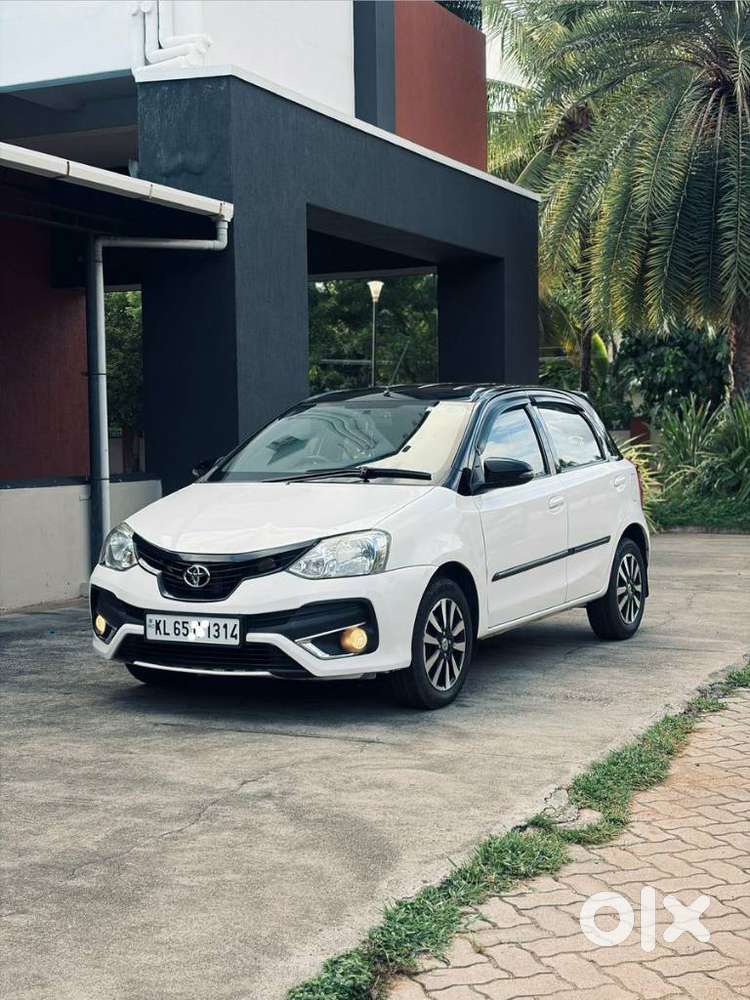 Toyota Etios Liva Vxd Dual Tone, 2018, Diesel