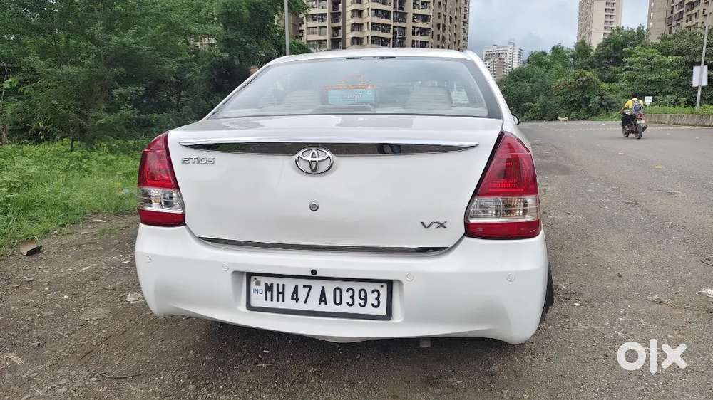 Toyota Etios Vx 2015 (aftermarket Lovato Cng Fitting)