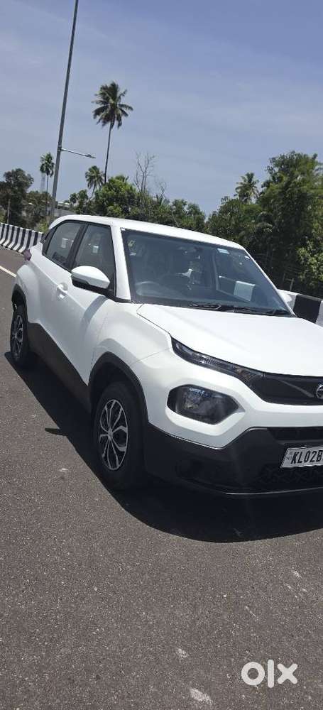 Tata Punch Adventure Amt, 2022, Petrol