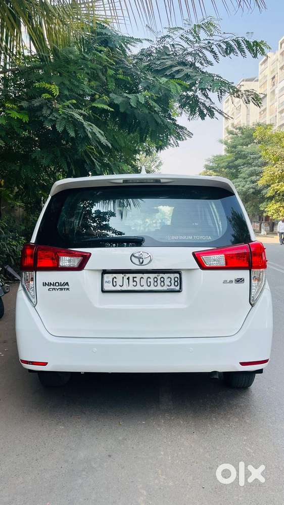 Toyota Innova Crysta 2.8z Automatic, 2017, Diesel