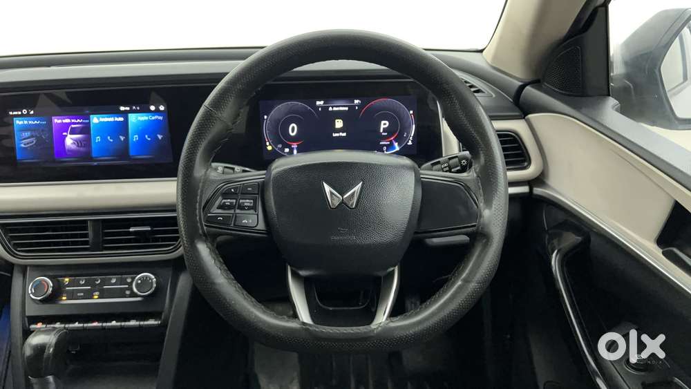 Mahindra Xuv700 2.2 Ax 5 Diesel At Str, 2022, Diesel