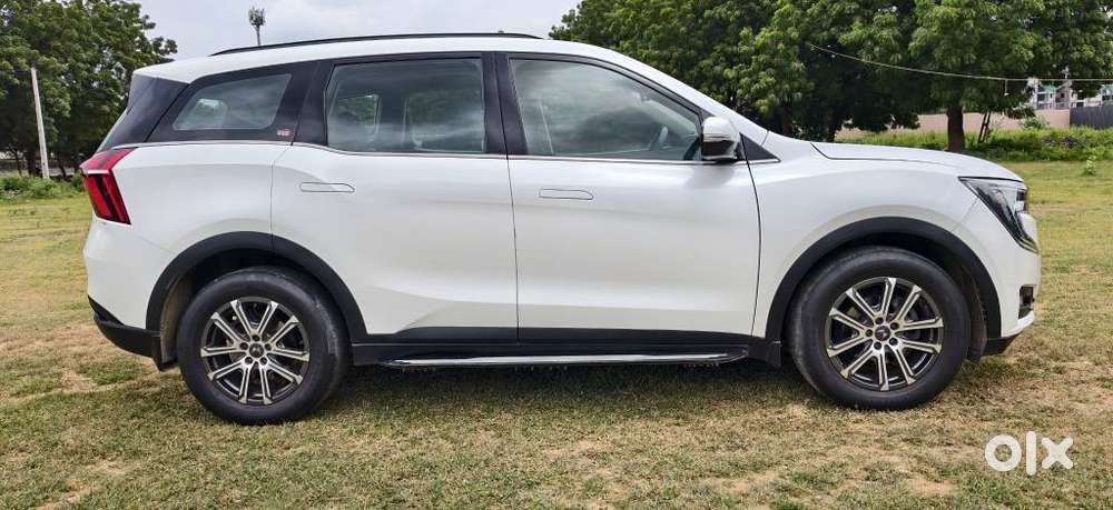Mahindra Xuv700 2.2 Ax 7 Diesel At Str, 2023, Diesel
