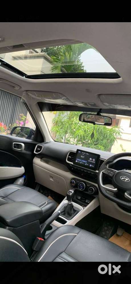 Hyundai Venue Sx (o) Mt 1.5 Diesel, 2024, Diesel