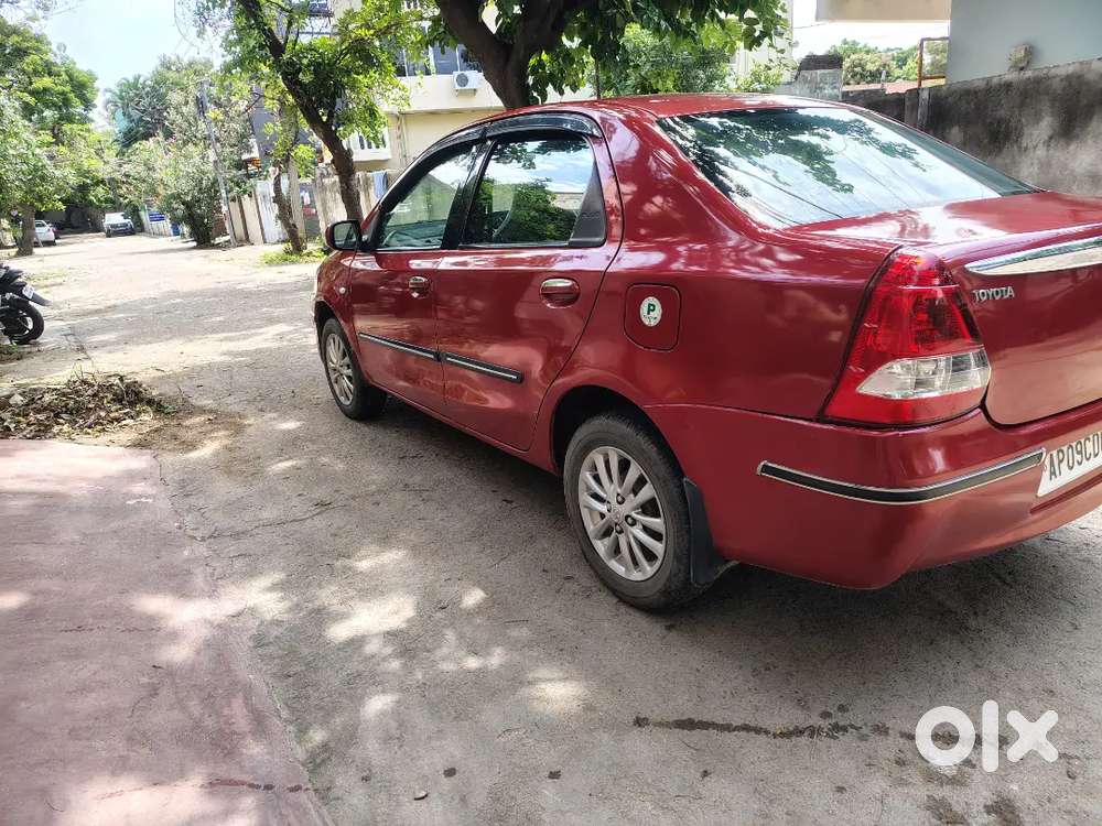 Toyota Etios Cross 2011