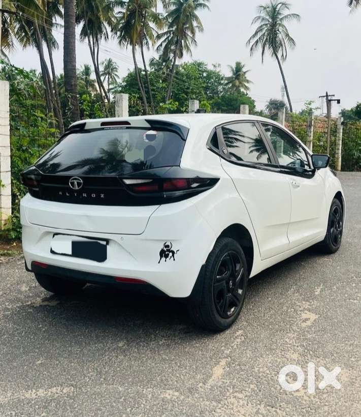 Tata Altroz 1.2 Xt, 2023, Petrol