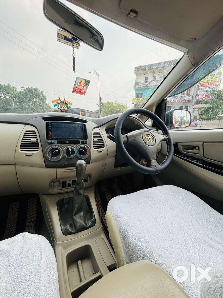 Toyota Innova 2.5 G4 Diesel 7-seater, 2010, Diesel