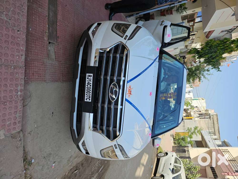 Creta Top Model Available For Sale