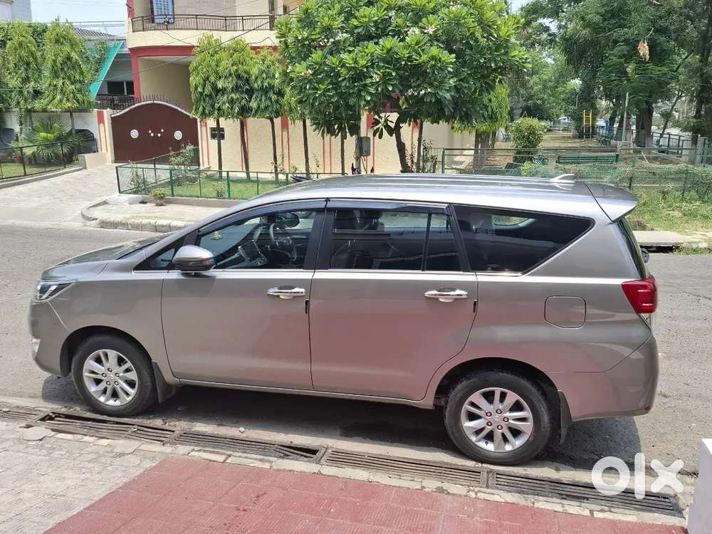 Toyota Innova Crysta 2023 Diesel 36000 Km Driven