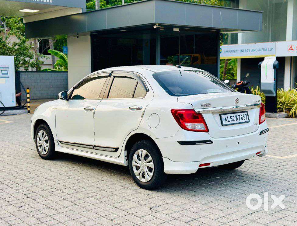 Maruti Suzuki Swift Dzire Vxi Optional, 2018, Petrol