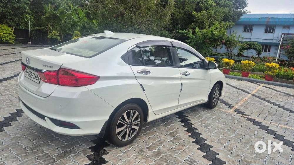 Honda City Vx Petrol Mt, 2022, Petrol