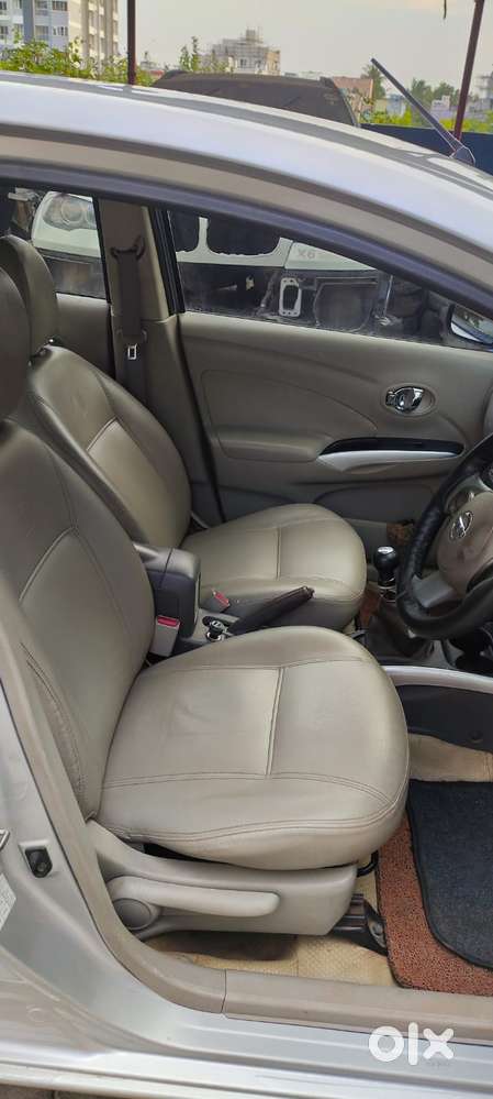 Nissan Sunny, 2012, Petrol