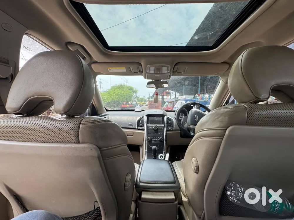 Mahindra Xuv500 2016 Diesel 100000 Km Driven