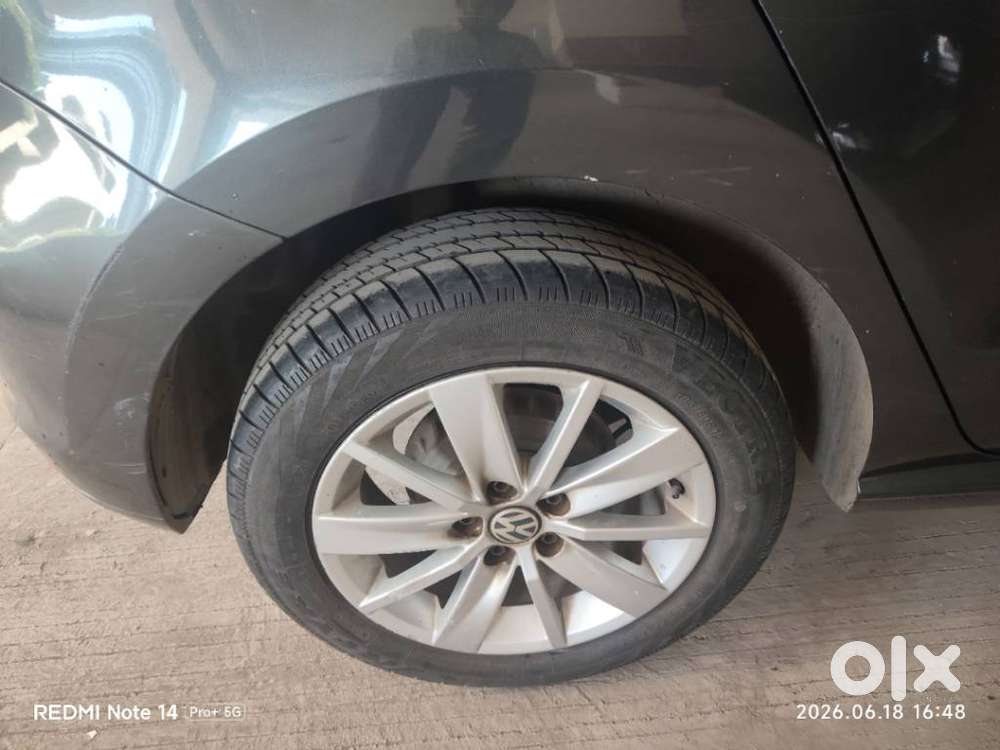 Volkswagen Polo Petrol Highline 1.2l, 2015