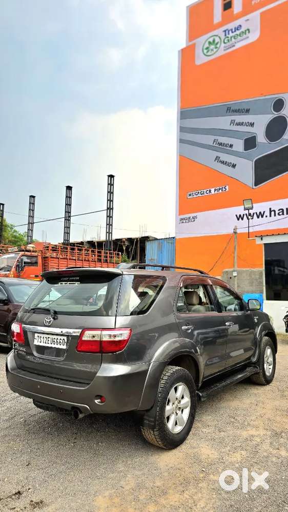 Fortuner 4×4 In Excellent Condition Only 2 Lakhs Ten Thousand Driven