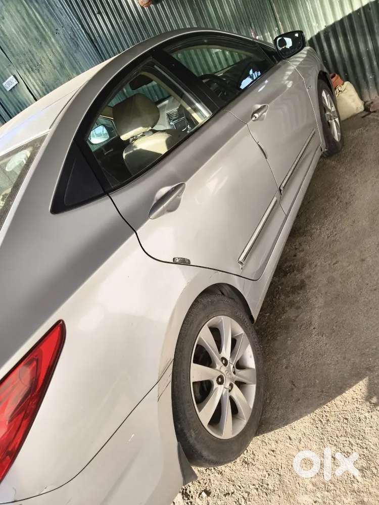 Hyundai Verna 1.5 Plus 2011