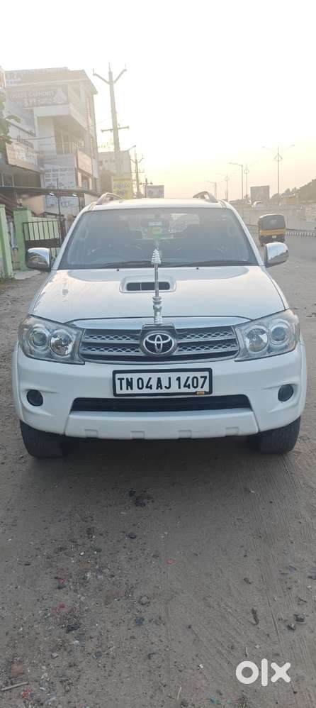 Toyota Fortuner 3.0 4x4 Manual, 2011