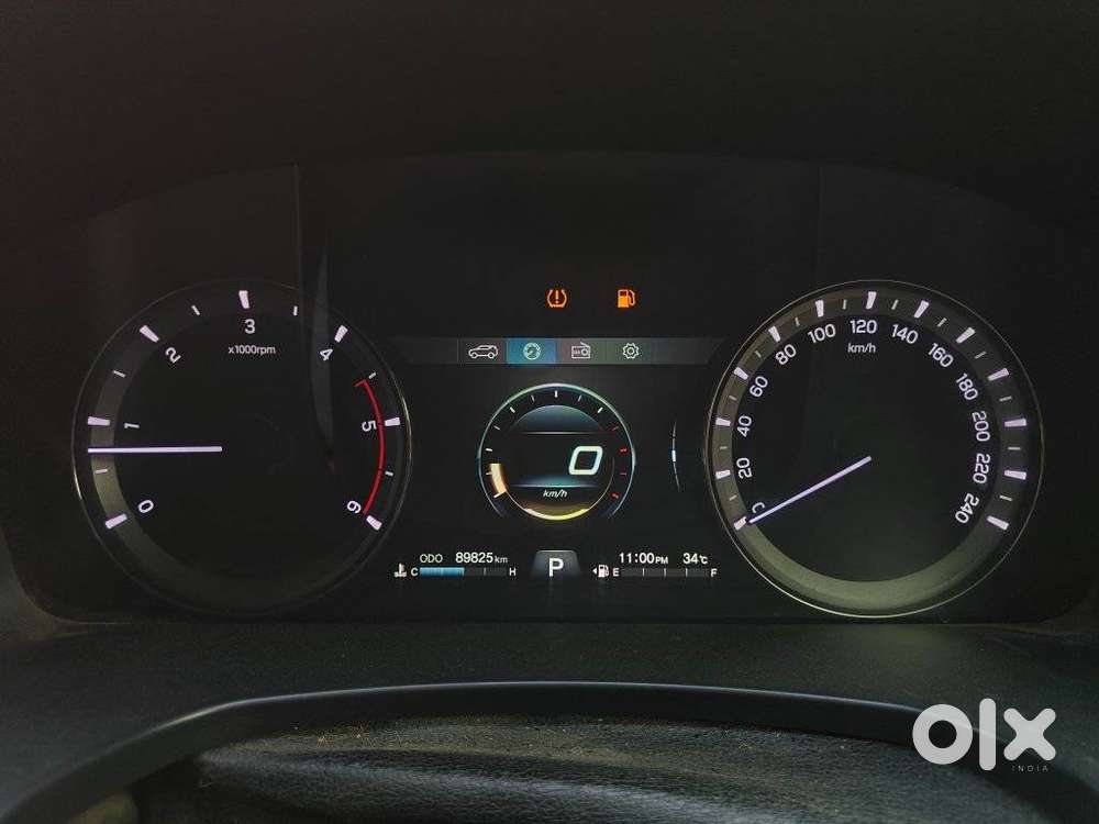 Mahindra Alturas G4 4wd At, 2021, Diesel