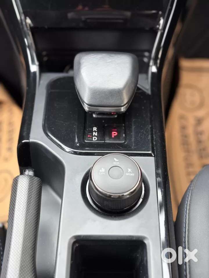 Tata Nexon, 2024, Petrol