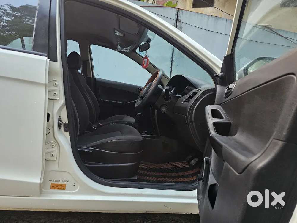 Tata Bolt 1.2 Revotron 2016 Petrol Manual