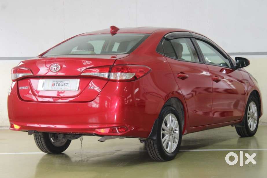 Toyota Yaris J Cvt, 2020, Petrol
