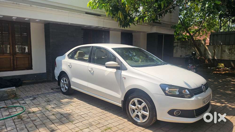Volkswagen Vento 2010-2013 Petrol Highline, 2014, Petrol
