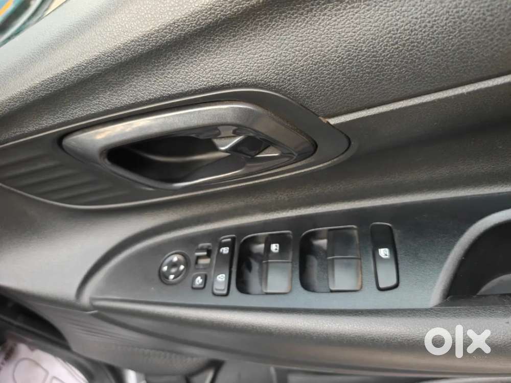 Hyundai I20 Sportz 1.2 Mt, 2021, Petrol