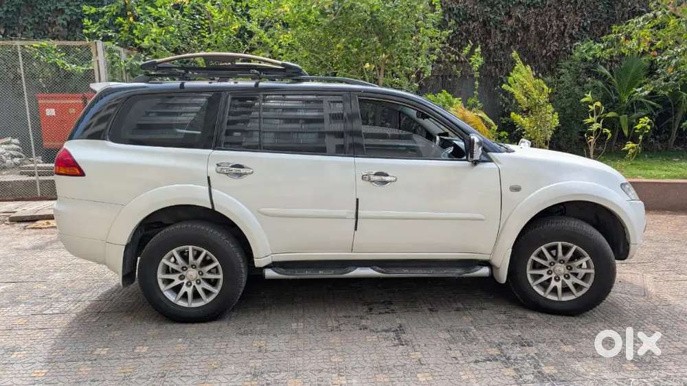 Mitsubishi Pajero Sport Limited 2014