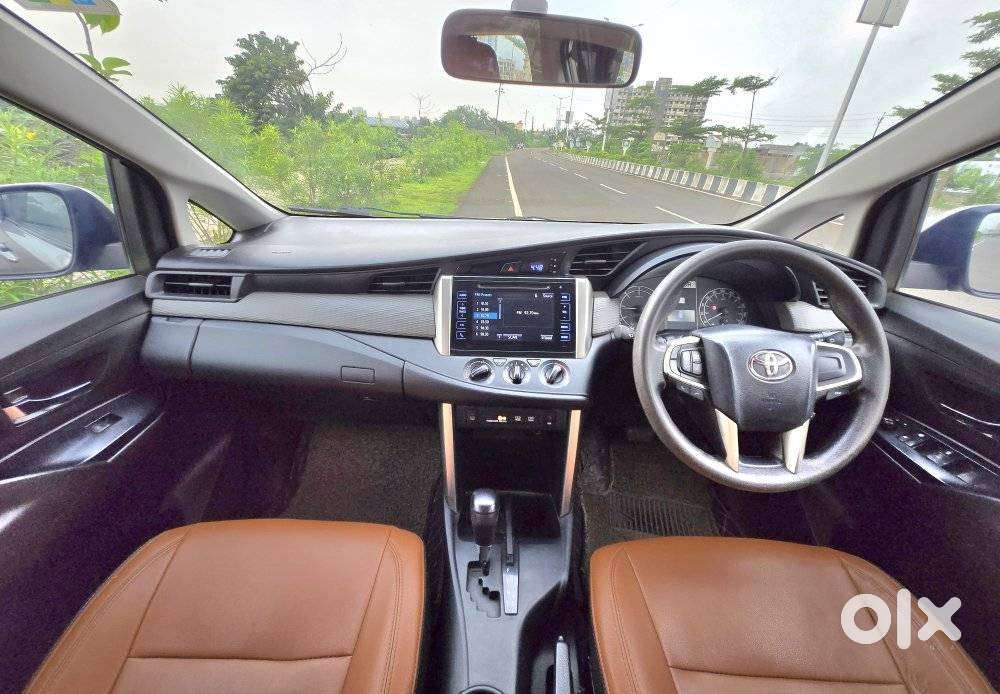 Toyota Innova Crysta 2.8 Gx At 8s, 2019, Diesel