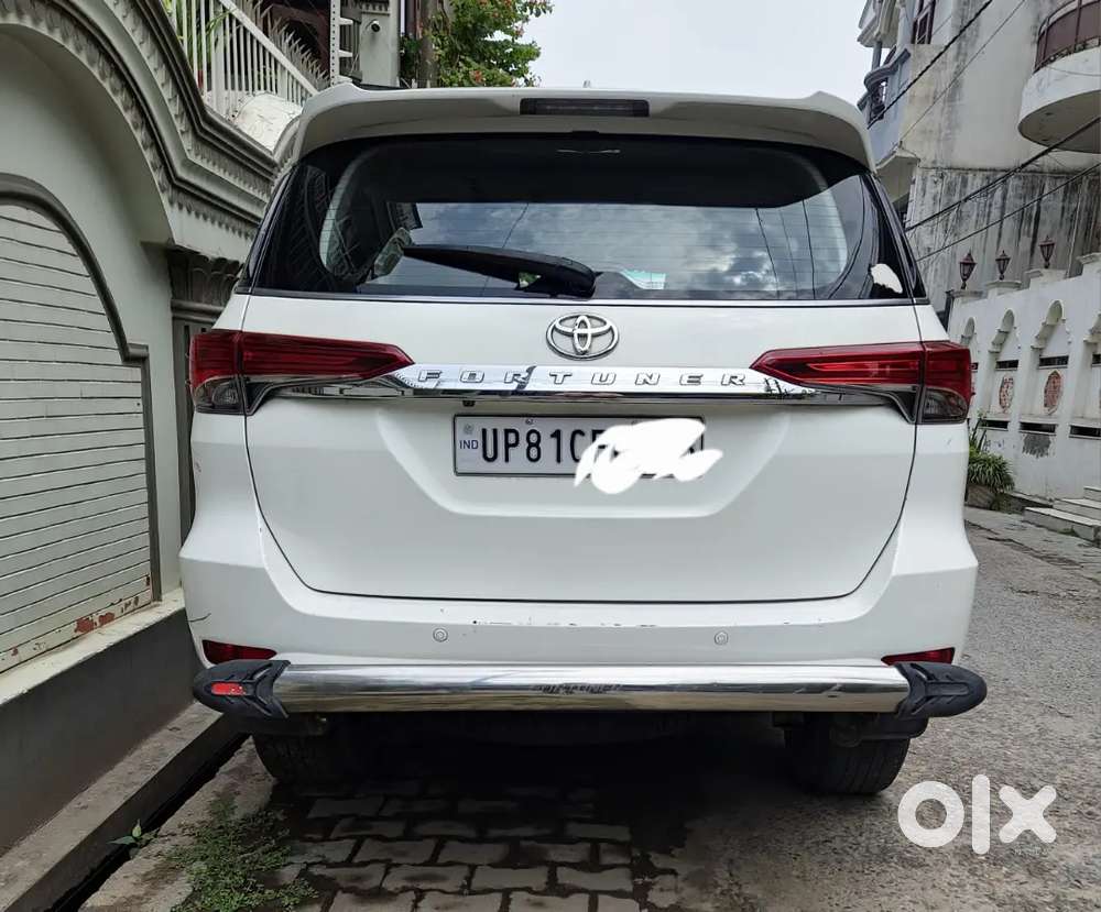 Showroom Condition Fortuner 4×2 Manual Dieswl