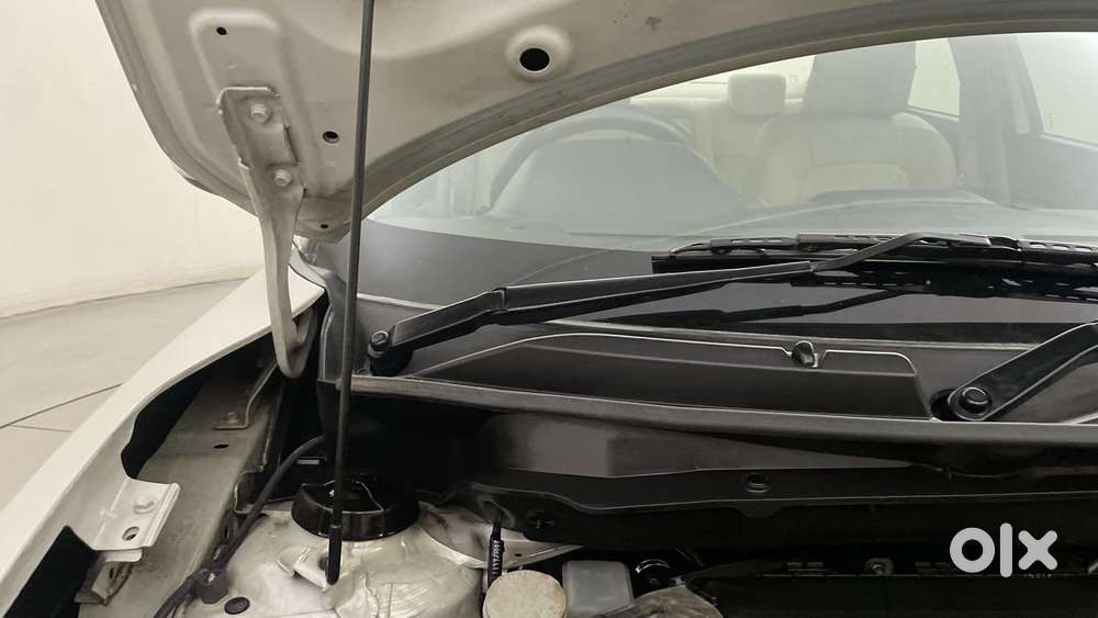 Maruti Suzuki Dzire 1.2 Vxi Amt, 2020, Petrol