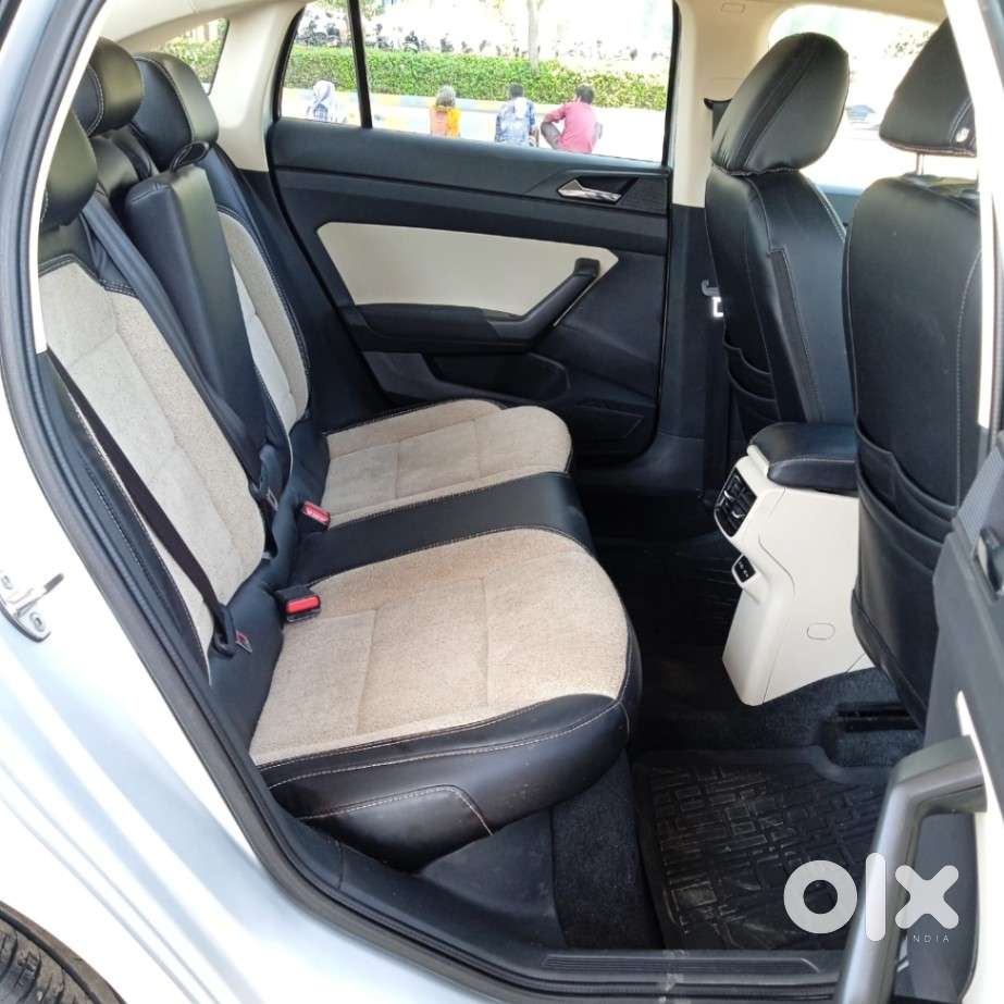 Skoda Slavia Ambition 1.0l Tsi At, 2022, Petrol