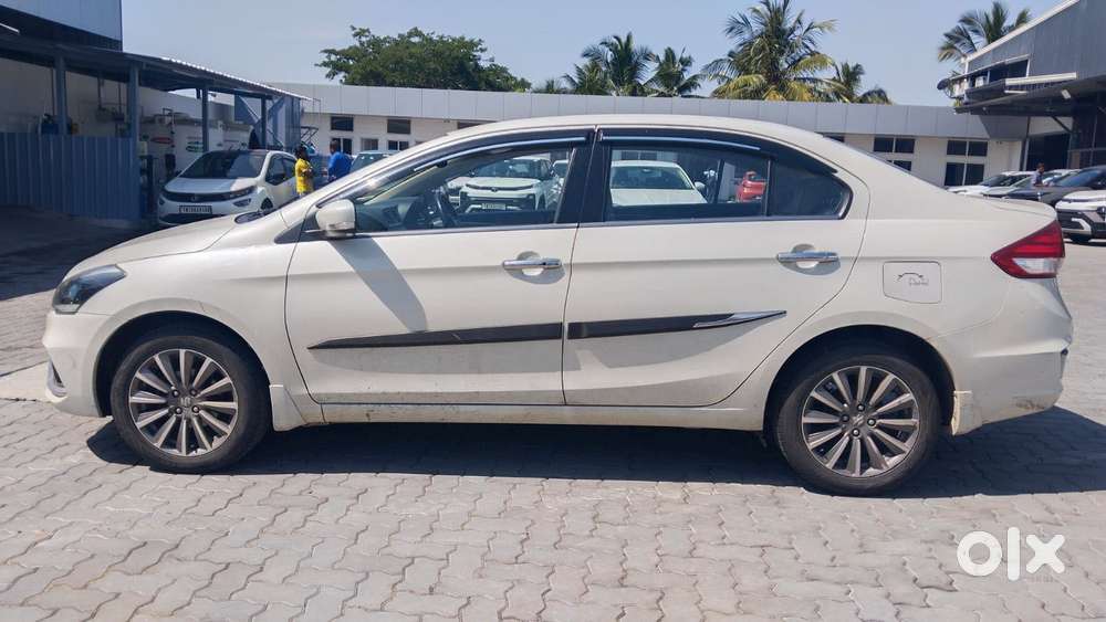 Maruti Suzuki Ciaz Smart Hybrid Alpha , 2022, Petrol