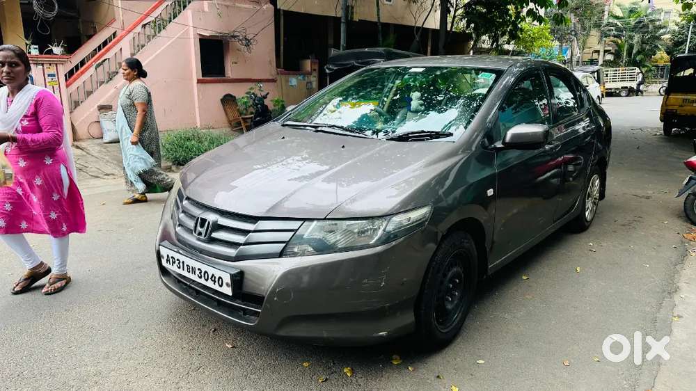 Honda City Petrol 2011 Variant