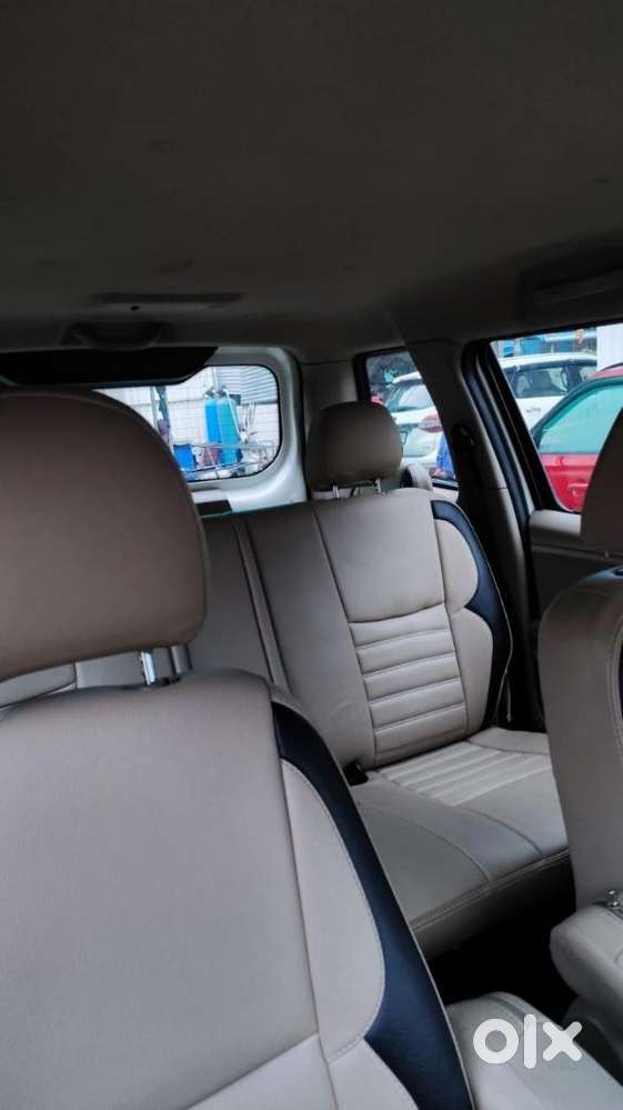 Mahindra Tuv 300 T8, 2019, Diesel