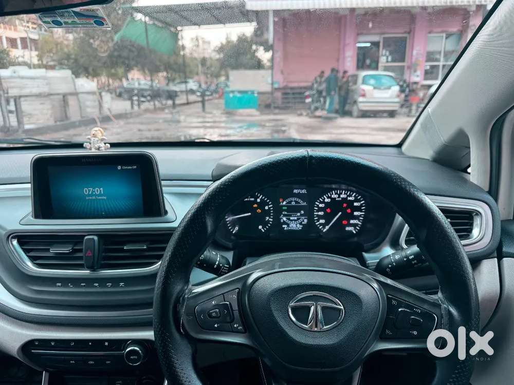 Tata Altroz Dark 2023 Petrol Automatic